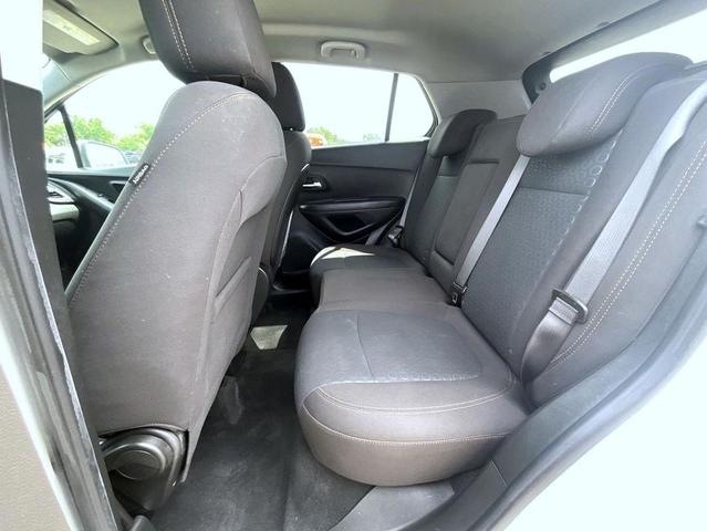 Photo of 2020 Summit White Chevrolet Trax