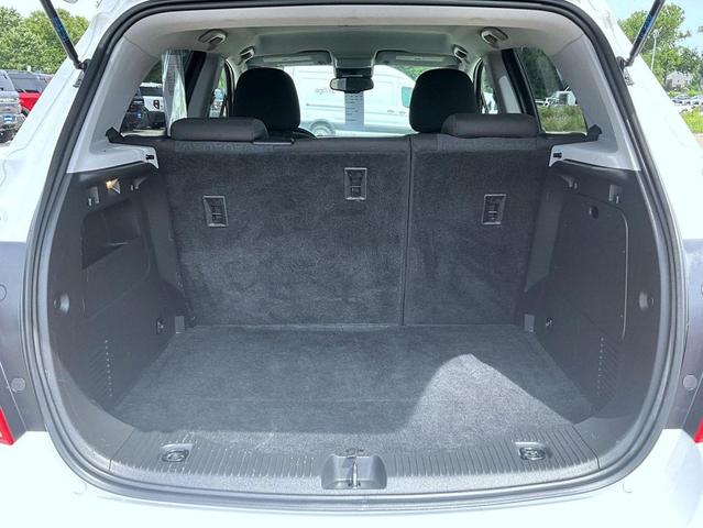 Photo of 2020 Summit White Chevrolet Trax