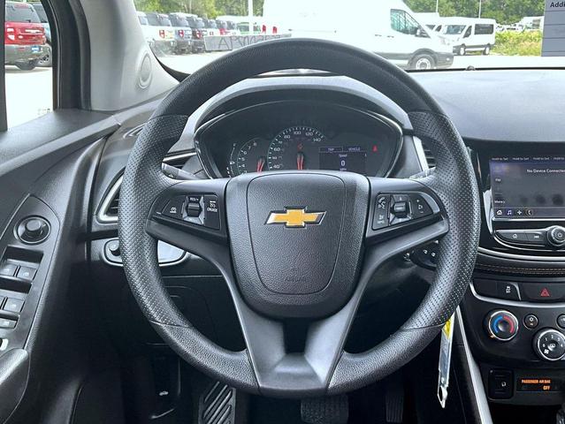 Photo of 2020 Summit White Chevrolet Trax