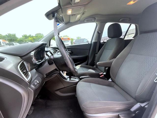 Photo of 2020 Summit White Chevrolet Trax