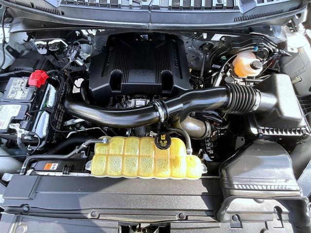 Photo of 2019 Oxford White Ford F-150