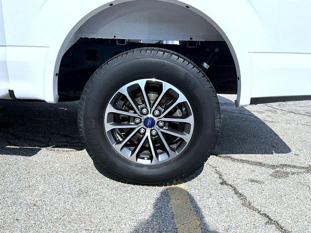 Photo of 2019 Oxford White Ford F-150
