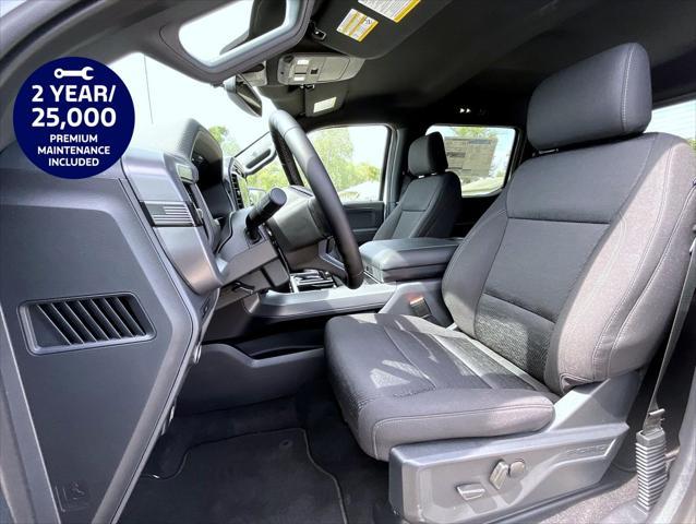 Photo of 2025 Oxford White Ford F-150
