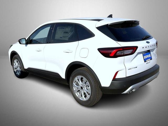 Photo of 2025 Oxford White Ford Escape
