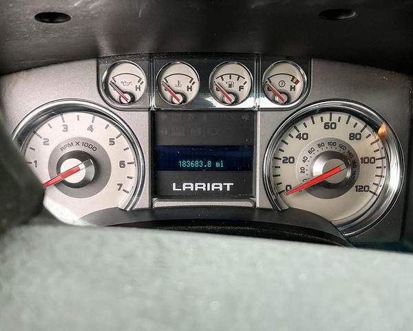 Photo of 2010 White Ford F-150