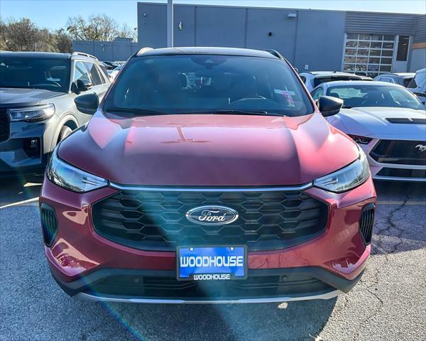 Photo of 2025 Rapid Red Metallic Tinted Clearcoat Ford Escape