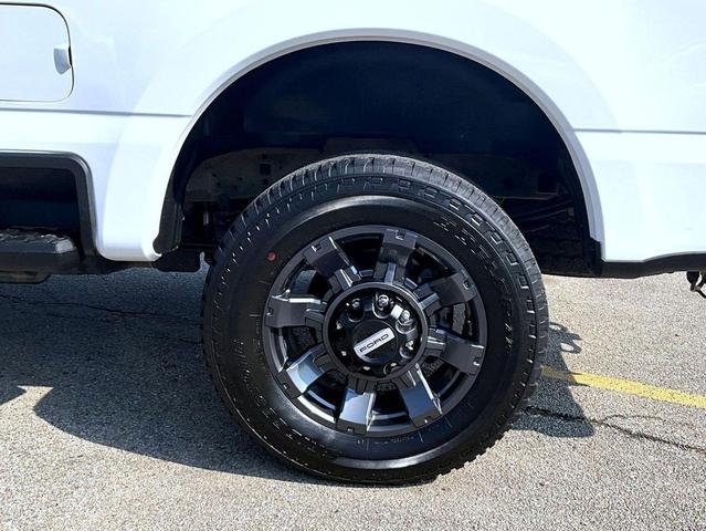 Photo of 2024 Oxford White Ford F-250