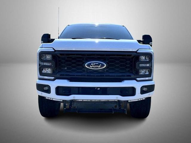 Photo of 2024 Oxford White Ford F-250