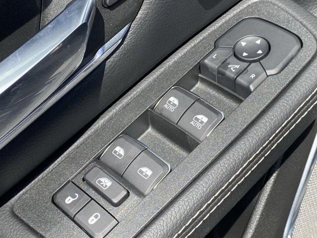 Photo of 2025 Blue Metallic RAM 1500