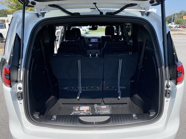 Photo of 2026 PW7 Chrysler Pacifica