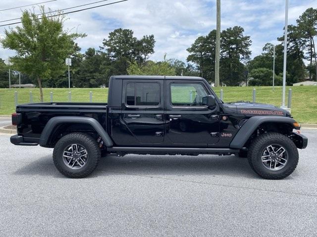Photo of 2025 Black Clearcoat Jeep Gladiator