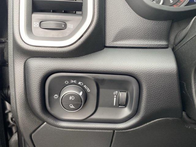 Photo of 2025 Granite Crystal Clearcoat Metallic RAM 3500