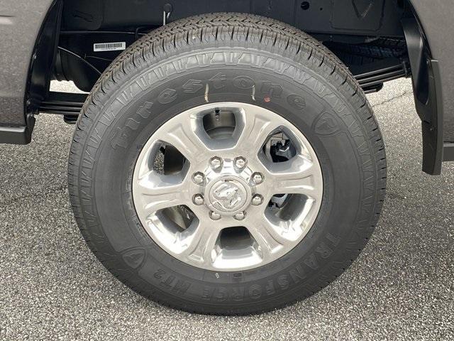 Photo of 2025 Granite Crystal Clearcoat Metallic RAM 3500