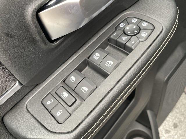 Photo of 2025 Granite Crystal Clearcoat Metallic RAM 3500