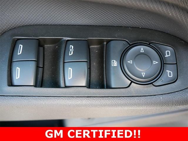 Photo of 2022 Summit White Chevrolet Equinox