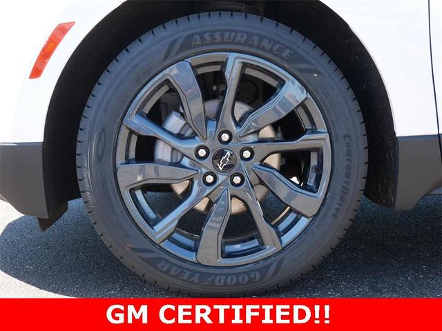 Photo of 2022 Summit White Chevrolet Equinox