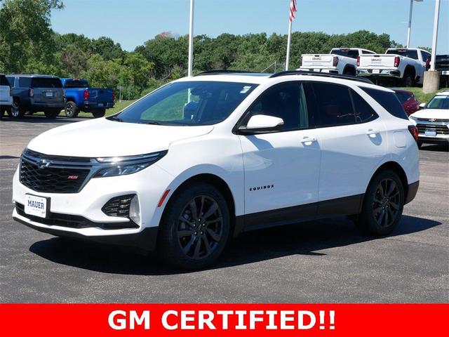 Photo of 2022 Summit White Chevrolet Equinox