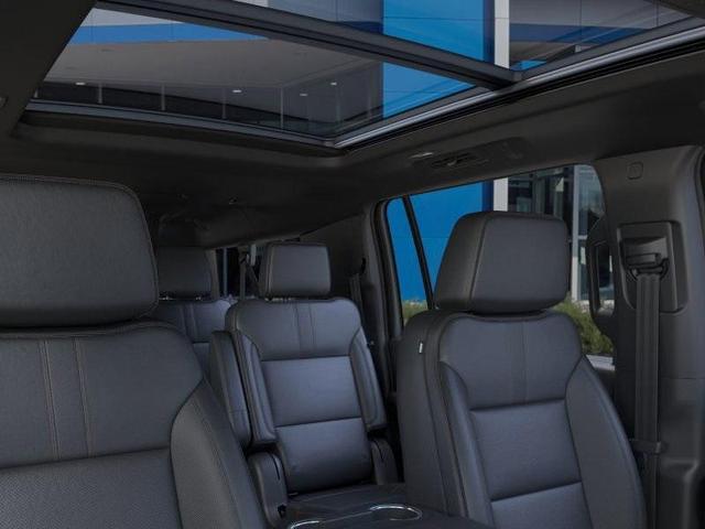 Photo of 2025 White Chevrolet Suburban