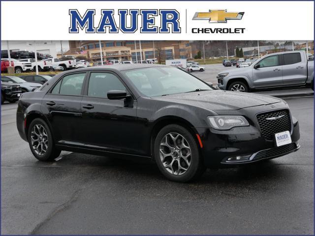 2017 Chrysler 300