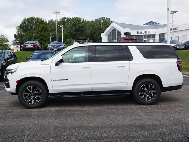 Photo of 2021 Summit White Chevrolet Suburban