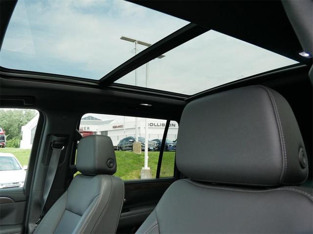 Photo of 2021 Summit White Chevrolet Suburban
