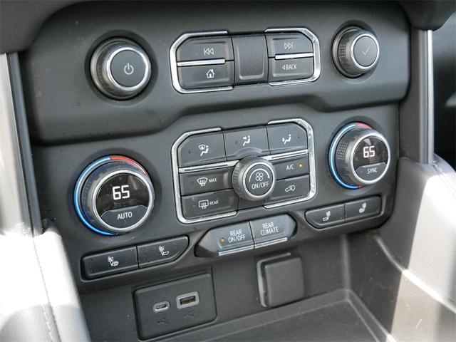 Photo of 2021 Summit White Chevrolet Suburban