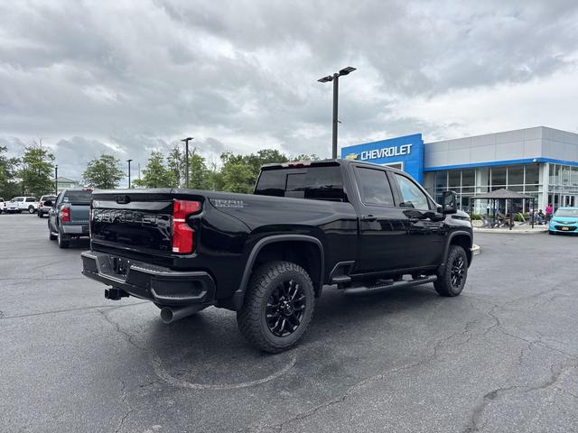 Photo of 2025 Black Chevrolet Silverado 2500