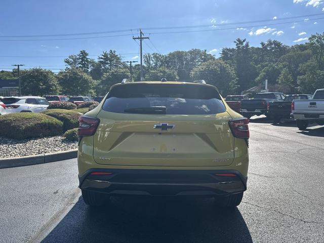 Photo of 2024 Nitro Yellow Metallic Chevrolet Trax