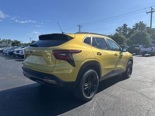 Photo of 2024 Nitro Yellow Metallic Chevrolet Trax