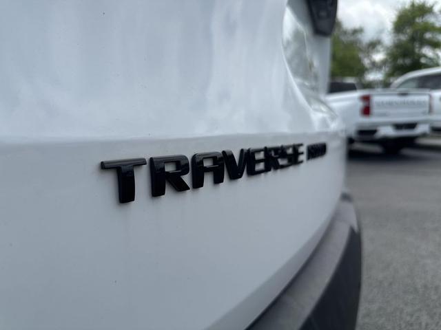 Photo of 2020 Summit White Chevrolet Traverse