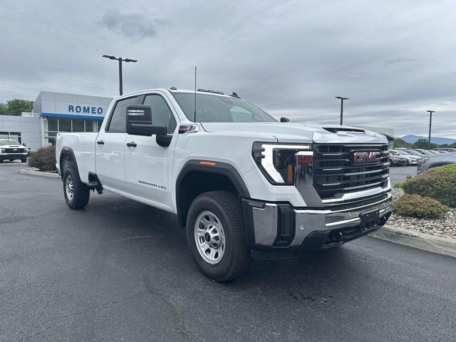 Photo of 2025 Summit White GMC Sierra 3500