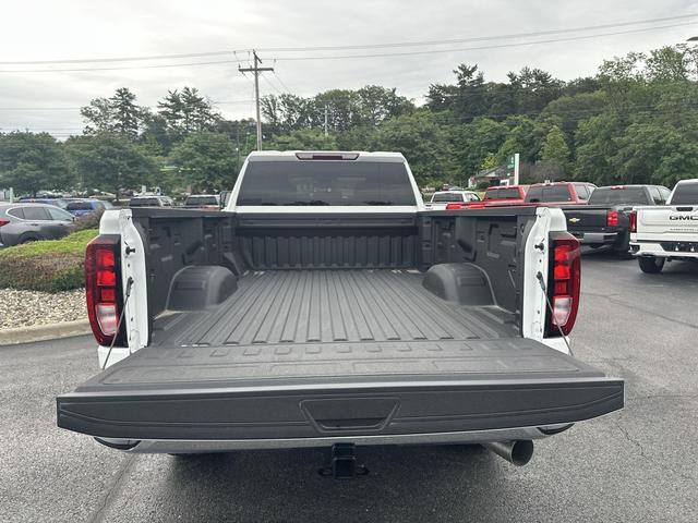 Photo of 2025 Summit White GMC Sierra 3500