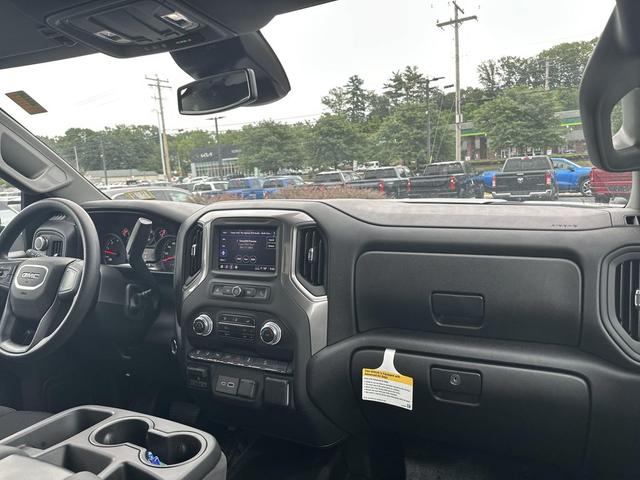 Photo of 2025 Summit White GMC Sierra 3500