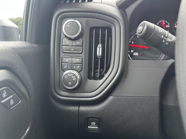 Photo of 2025 Summit White GMC Sierra 3500