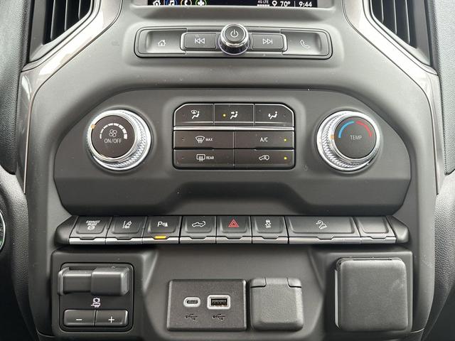 Photo of 2025 Summit White GMC Sierra 3500