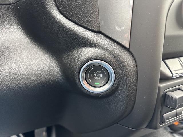 Photo of 2025 Summit White Chevrolet Silverado 3500