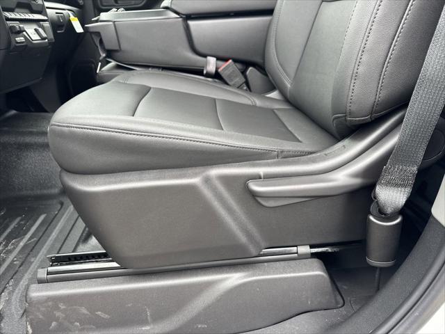 Photo of 2025 Summit White Chevrolet Silverado 3500