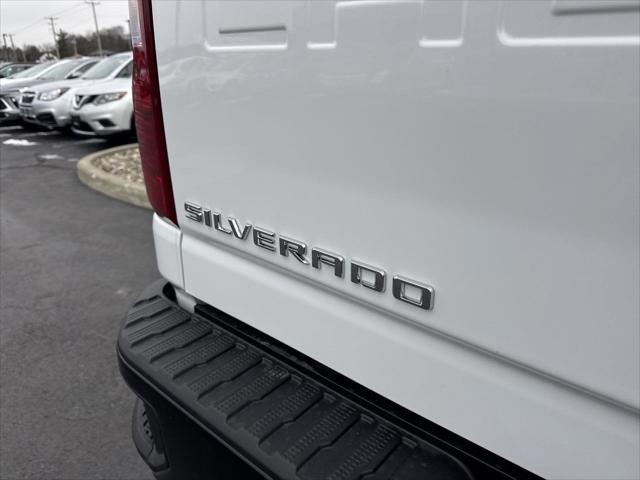 Photo of 2025 Summit White Chevrolet Silverado 3500