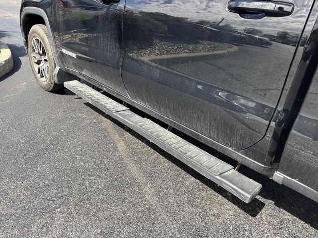 Photo of 2023 Onyx Black GMC Sierra 1500