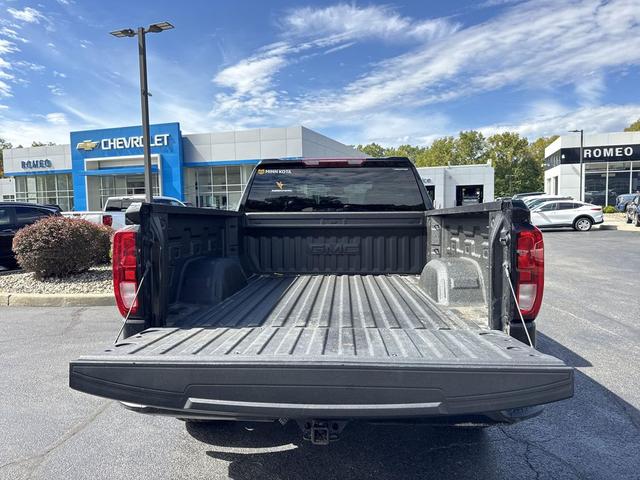 Photo of 2023 Onyx Black GMC Sierra 1500