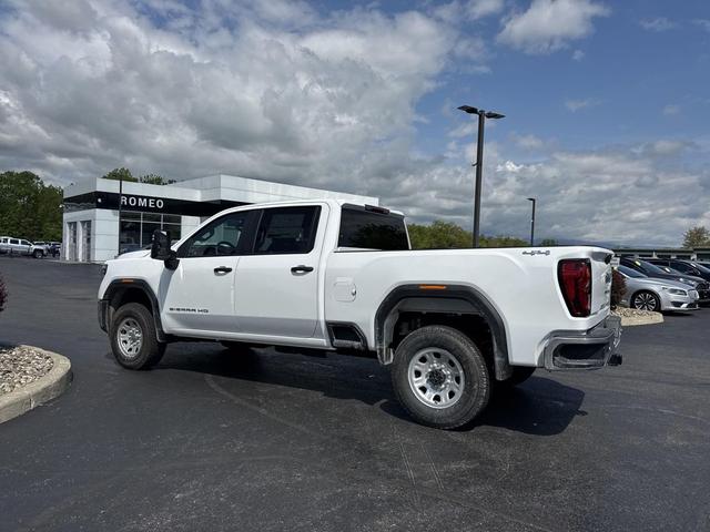 Photo of 2025 Summit White GMC Sierra 3500