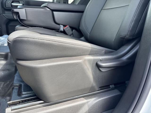 Photo of 2025 Summit White GMC Sierra 3500