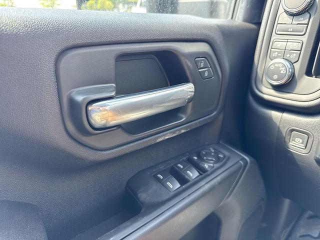 Photo of 2025 Summit White GMC Sierra 3500