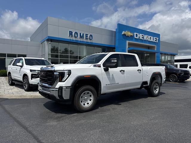 Photo of 2025 Summit White GMC Sierra 3500