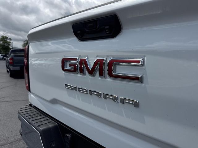 Photo of 2025 Summit White GMC Sierra 3500