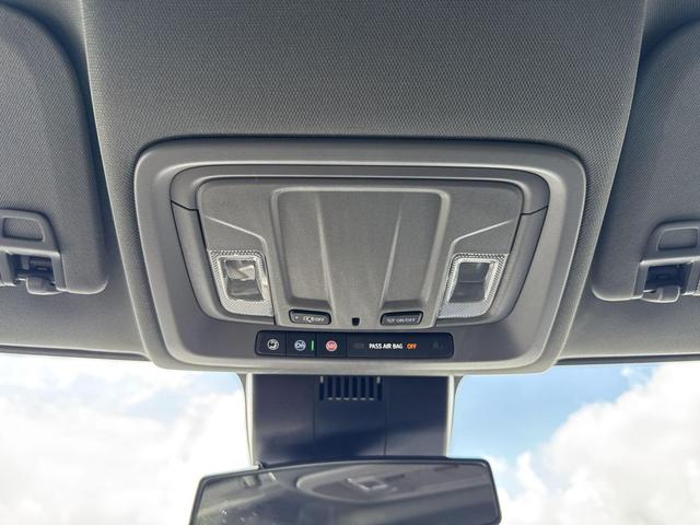 Photo of 2025 Summit White GMC Sierra 3500