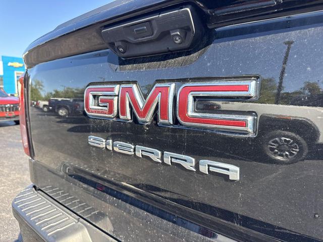 Photo of 2023 Onyx Black GMC Sierra 1500