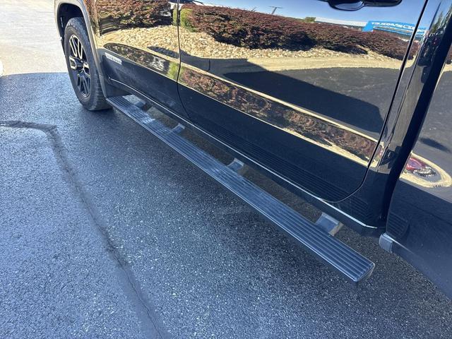 Photo of 2023 Onyx Black GMC Sierra 1500