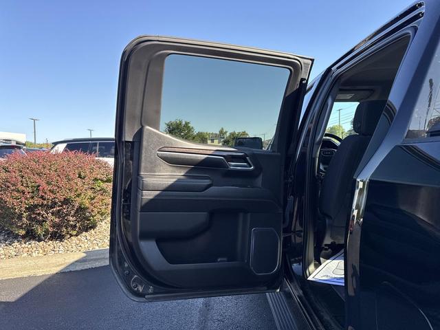Photo of 2023 Onyx Black GMC Sierra 1500