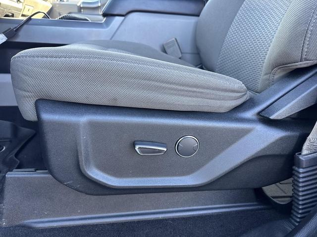 Photo of 2019 Agate Black Metallic Ford F-250